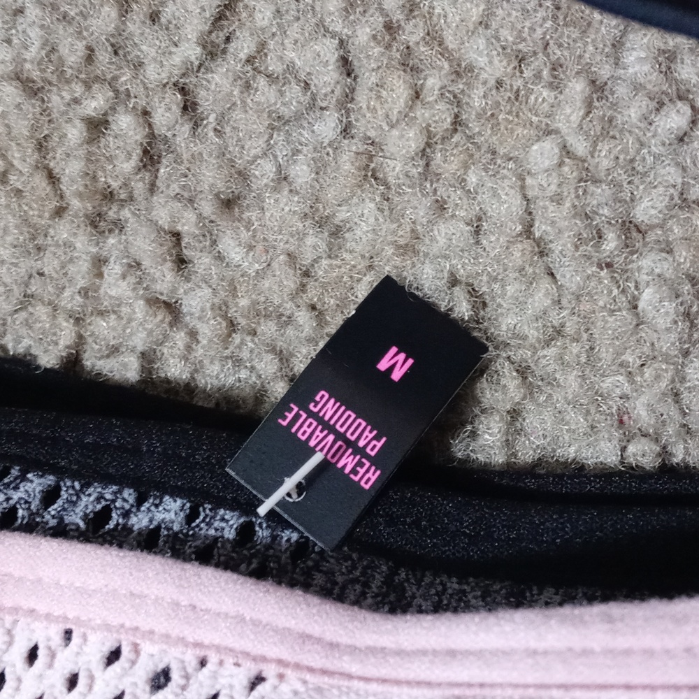 Bnwot/tags pink Victoria's secret ultimate sports bras all sz medium - Picture 10 of 10